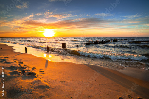 Sunset ovet the Baltic sea beach in Poland © Patryk Kosmider