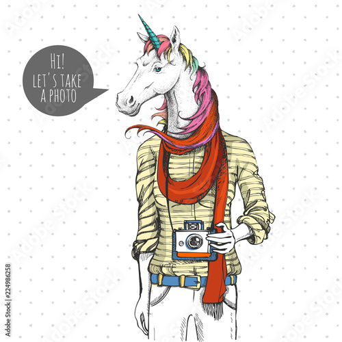 retro-hipster-fashion-fantasy-animal-unicorn-woman-model