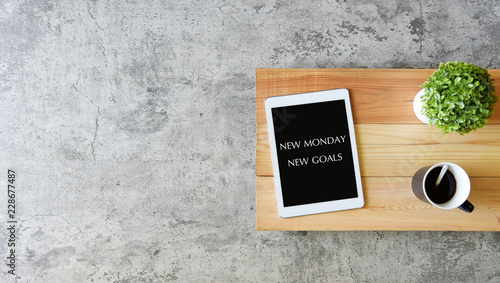 NEW MONDAY NEW GOALS Concept