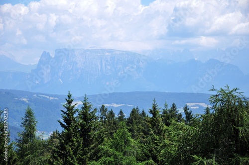 Dolomiten in Südtirol (Schlern) © Buesi
