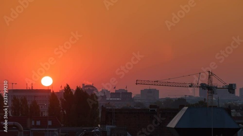 Sonnenaufgang in Berlin, Deutschland. Time Lapse. © Sliver