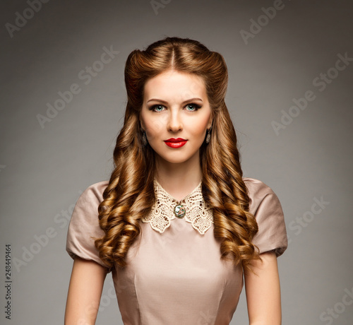 Fashion Model Retro Hairstyle, Elegant Woman Old Fashioned Curly Hair Style, Young Girl Beauty Portrait © inarik