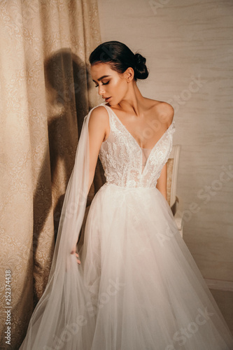 Dark Hair Styles for Wedding Dress