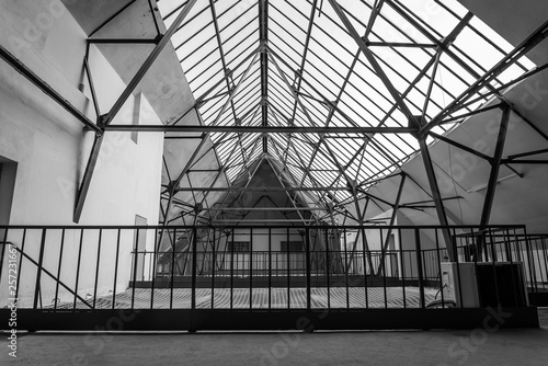 steel roof construction, steel, blue steel, listed building, black and white © R. Rose