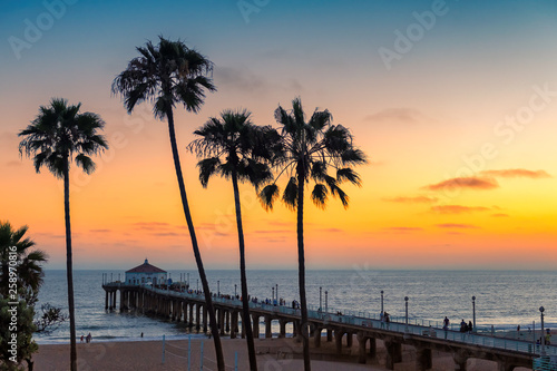 Sunset at California beach, Manhattan Beach, Los Angeles, USA. © lucky-photo